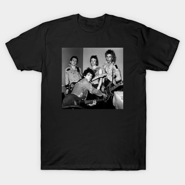 The Clash Vintage T-Shirt by Onic Esport